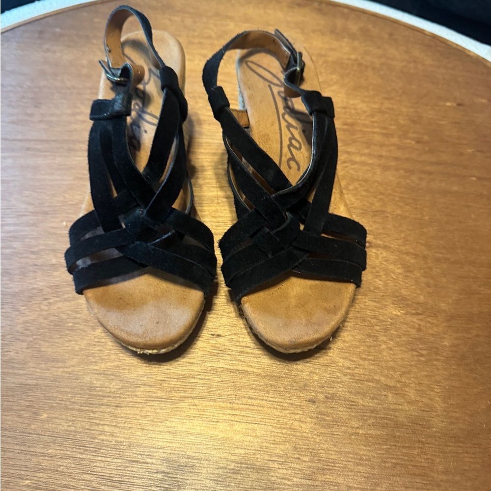 Zodiac Black and Brown Crisscross Sandals - Picture 1 of 6